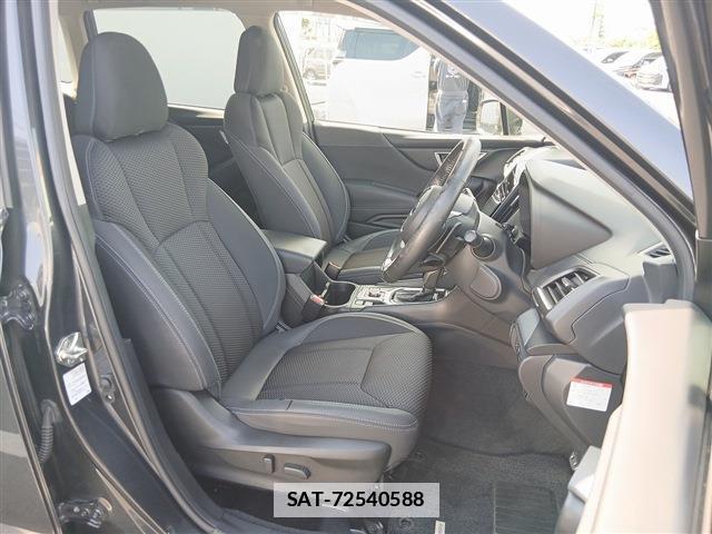Subaru FORESTER 2019-01 7961922-15