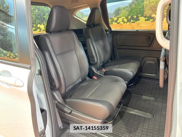 Honda FREED HYBRID 2023-08 7959371-9