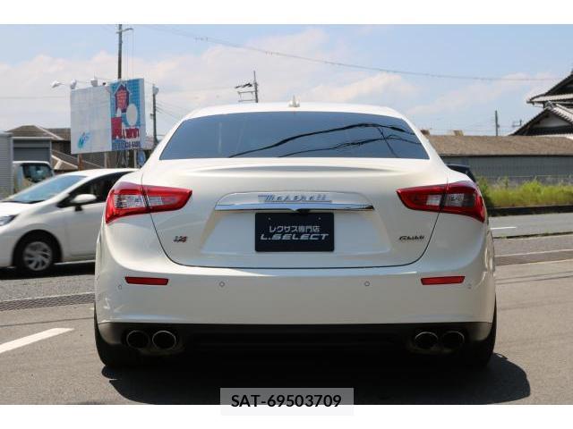Maserati GHIBLI 2015-04 7960214-13