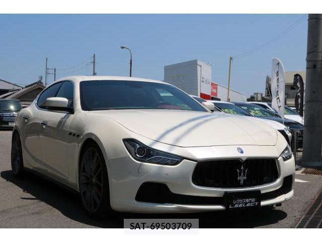 Maserati GHIBLI 2015-04 7960214-3