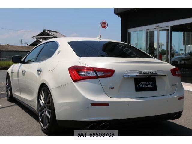Maserati GHIBLI 2015-04 7960214-4