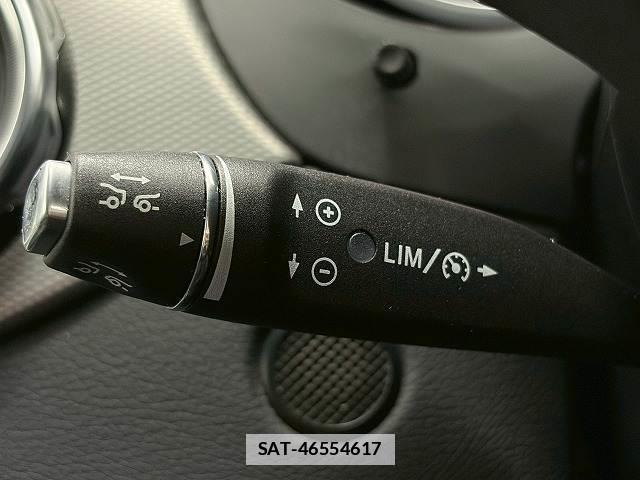 Mercedes Benz GLA-CLASS 2018-07 7960167-4