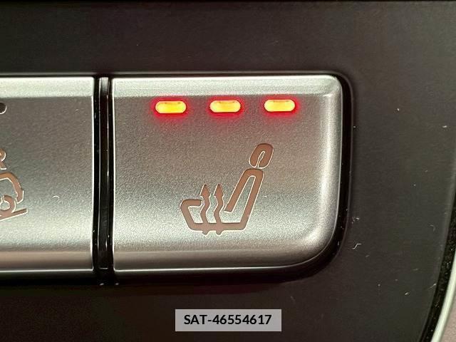 Mercedes Benz GLA-CLASS 2018-07 7960167-7