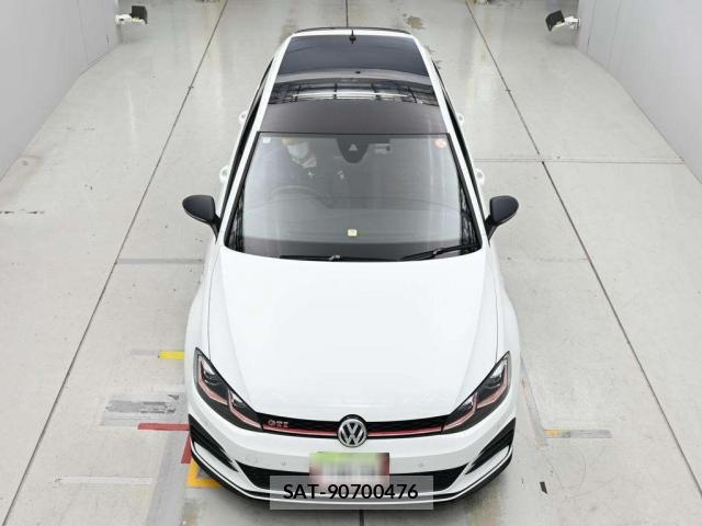 VolksWagen GOLF GTI 2020-03 7961481-10
