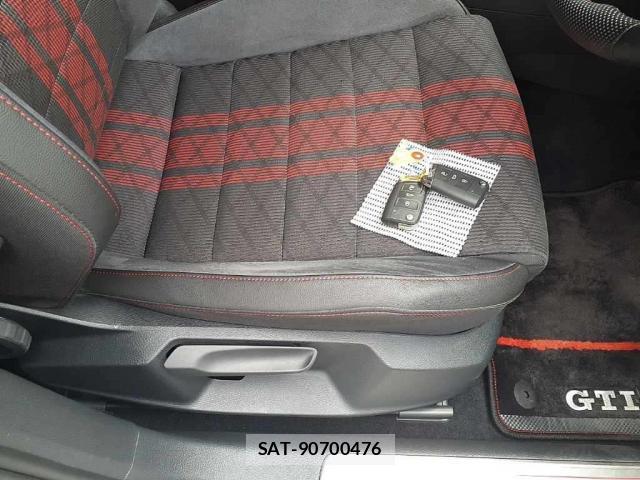 VolksWagen GOLF GTI 2020-03 7961481-3