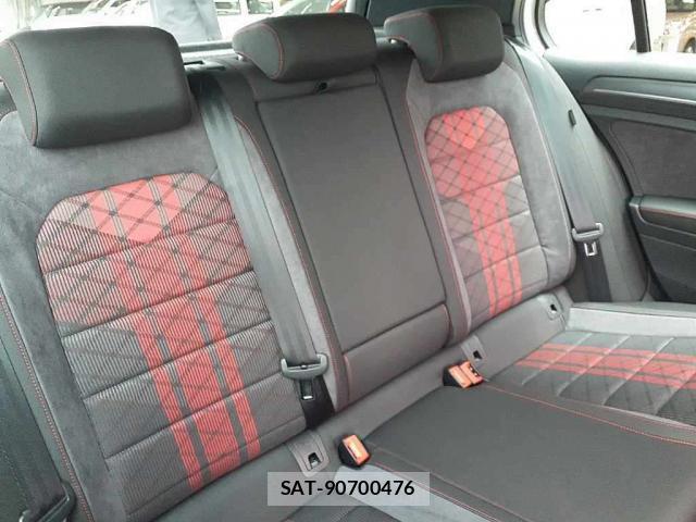 VolksWagen GOLF GTI 2020-03 7961481-5