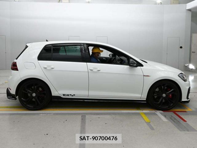 VolksWagen GOLF GTI 2020-03 7961481-7