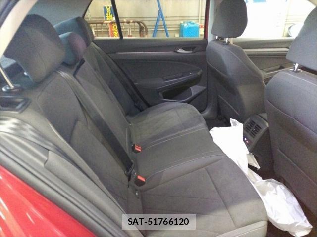 VolksWagen GOLF 2021-06 7960844-5