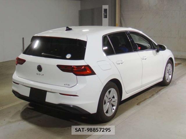 VolksWagen GOLF 2021-06 7961474-1
