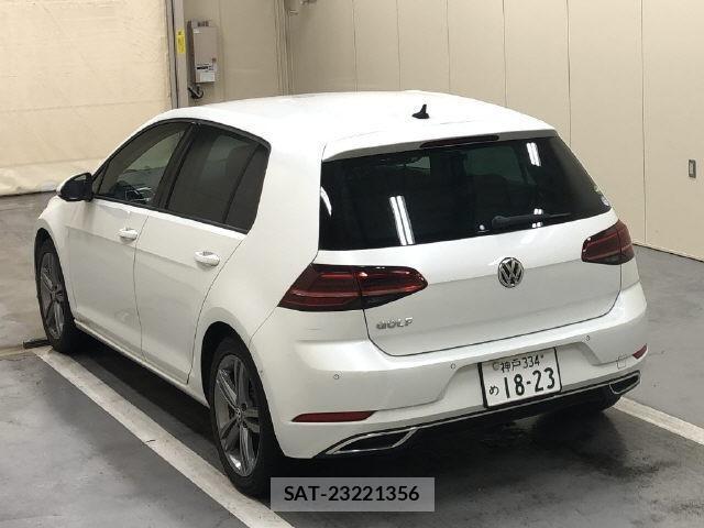 VolksWagen GOLF 2020-05 7961490-1