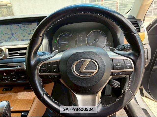 Lexus GS 2017-07 7961936-6
