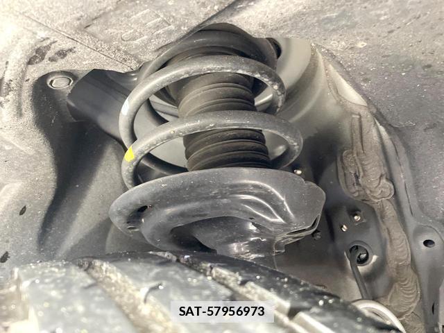 Toyota HARRIER HYBRID 2024-04 7961610-19