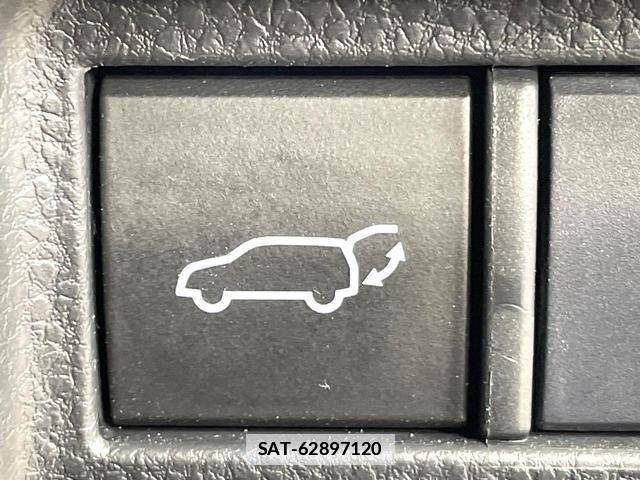 Toyota HARRIER HYBRID 2021-06 7961615-5