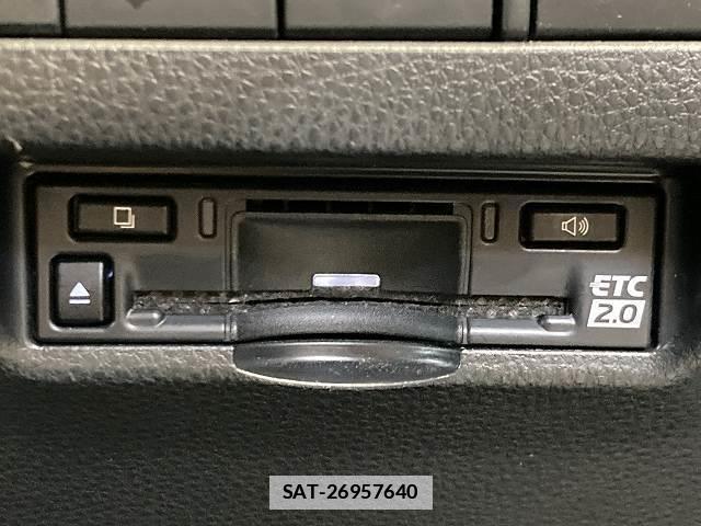 Toyota HARRIER HYBRID 2024-06 7963100-10
