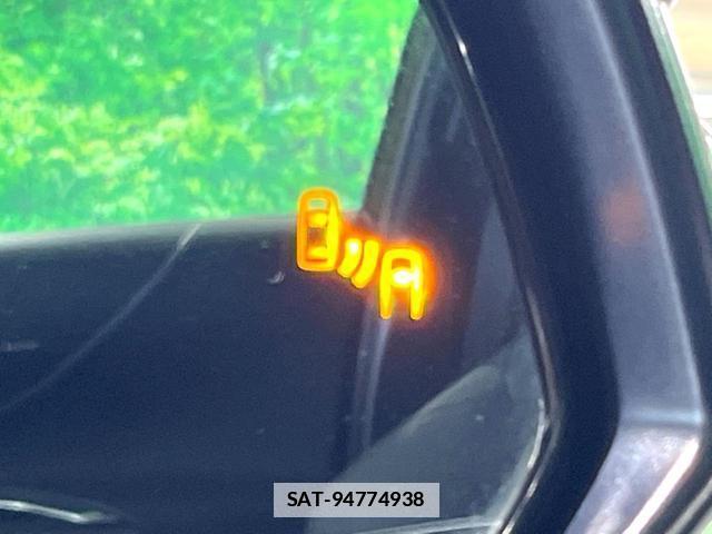 Toyota HARRIER 2022-04 7959684-6