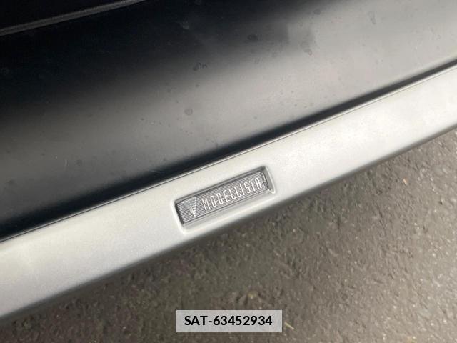 Toyota HARRIER 2017-08 7961066-5