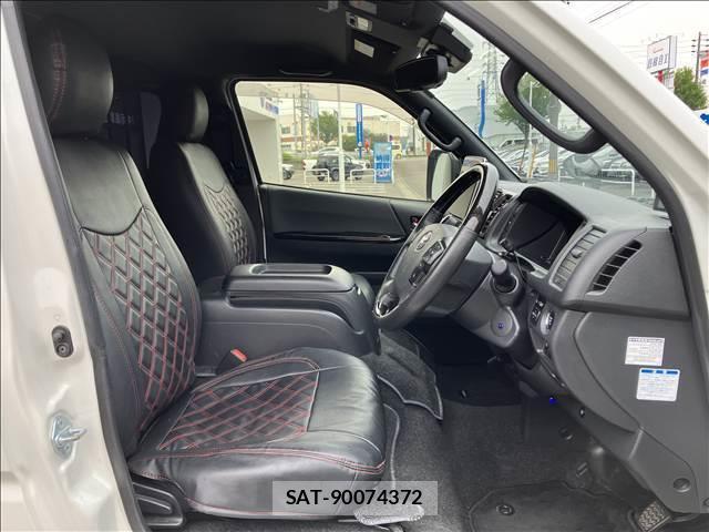 Toyota HIACE VAN 2021-10 7959398-10