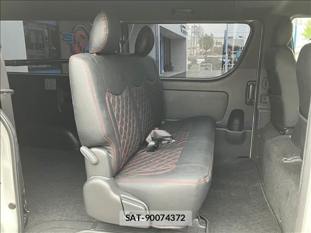 Toyota HIACE VAN 2021-10 7959398-11