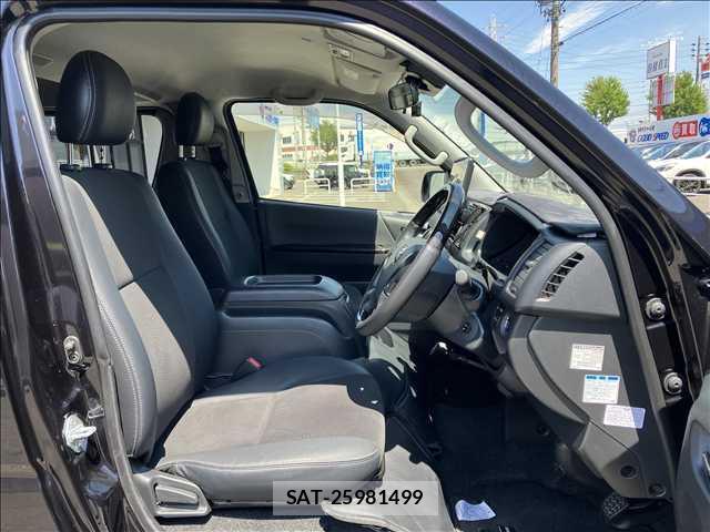 Toyota HIACE VAN 2018-07 7959399-10