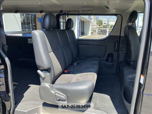 Toyota HIACE VAN 2018-07 7959399-11