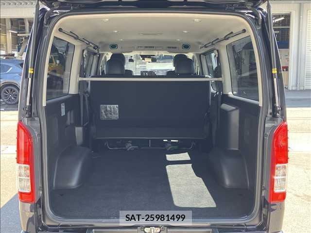 Toyota HIACE VAN 2018-07 7959399-12