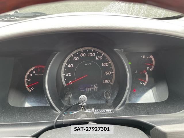 Toyota HIACE VAN 2005-11 7959795-17
