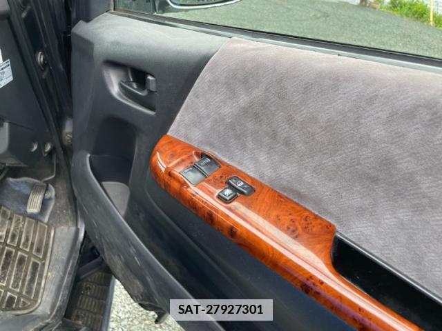 Toyota HIACE VAN 2005-11 7959795-7