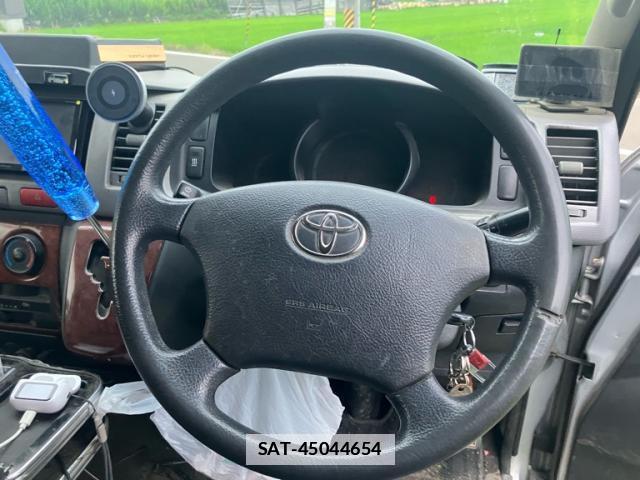 Toyota HIACE VAN 2006-03 7959839-15
