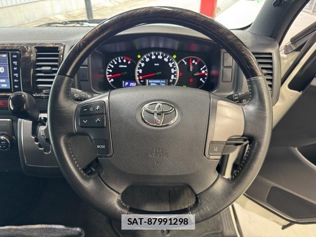 Toyota HIACE VAN 2019-10 7959937-11