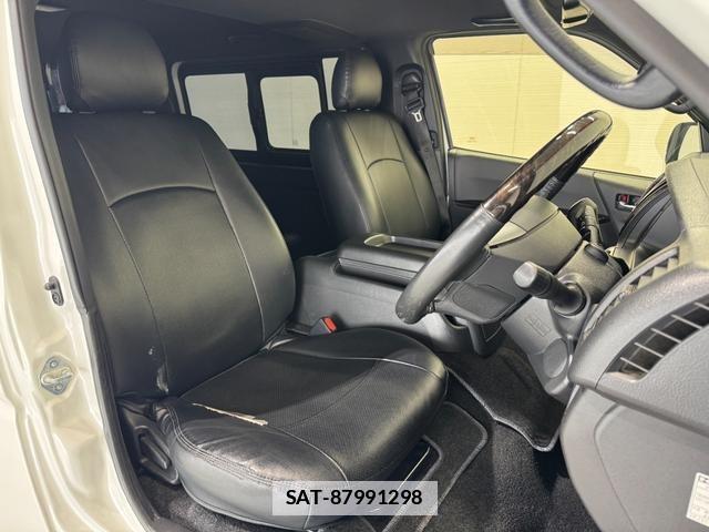 Toyota HIACE VAN 2019-10 7959937-8