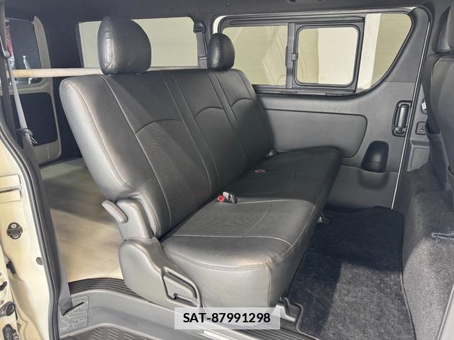 Toyota HIACE VAN 2019-10 7959937-9