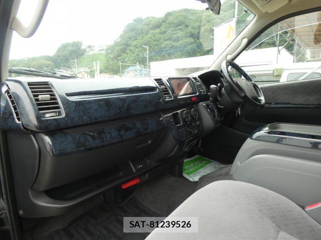 Toyota HIACE VAN 2007-11 7960545-12