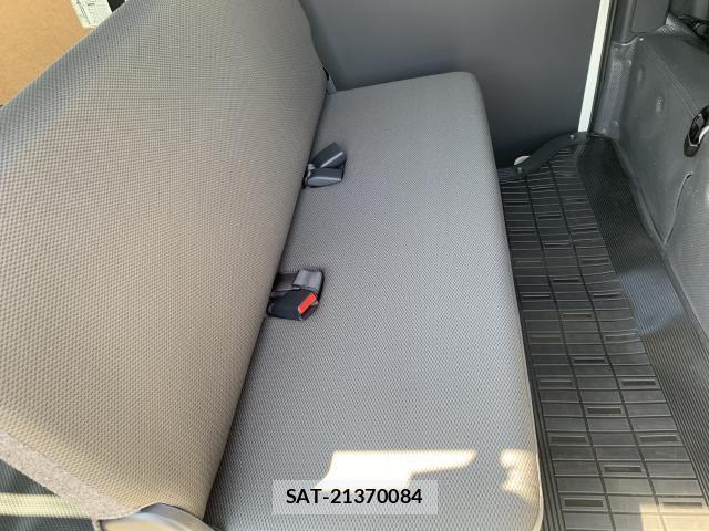 Toyota HIACE VAN 2026-06 7960603-6