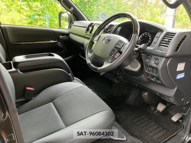 Toyota HIACE VAN 2025-06 7960982-4