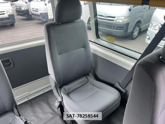Toyota HIACE WAGON 2007-09 7961630-9