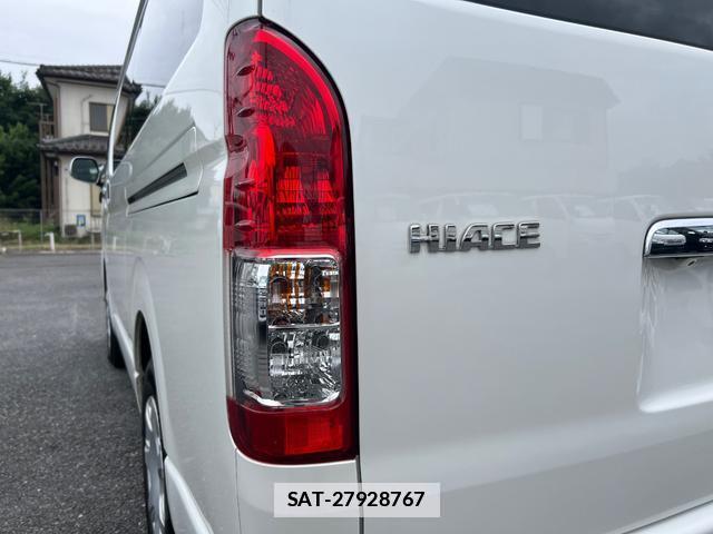 Toyota HIACE WAGON 2014-08 7961631-16