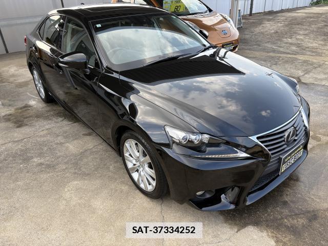 Lexus IS 2013-10 7959691-1