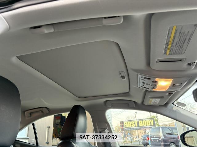 Lexus IS 2013-10 7959691-15