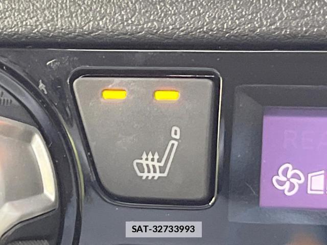 Nissan KICKS 2021-08 7960007-6