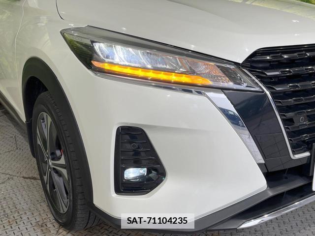 Nissan KICKS 2021-06 7960009-11