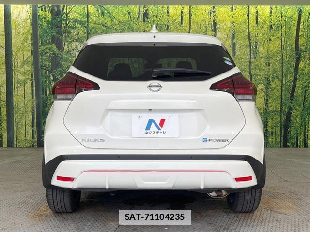 Nissan KICKS 2021-06 7960009-14