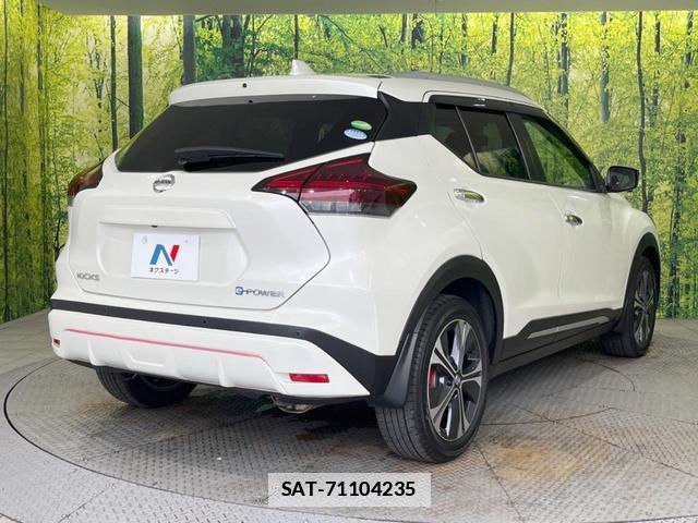 Nissan KICKS 2021-06 7960009-16