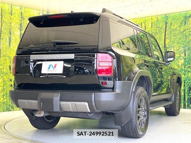 Toyota Land Cruiser 250 2024-10 7962157-17