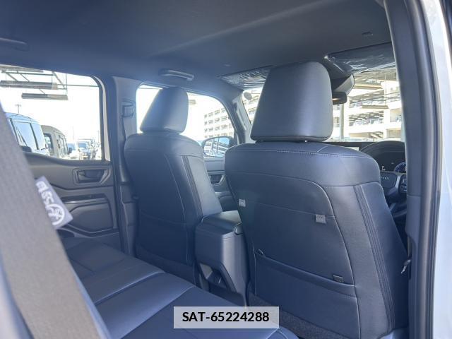 Toyota Land Cruiser FJ 2026-06 7962400-11