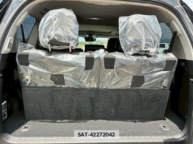 Toyota LAND CRUISER PRADO 2023-06 7959379-18