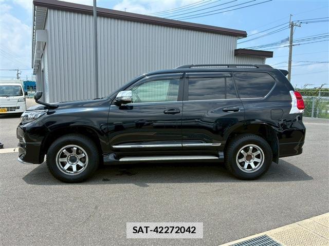 Toyota LAND CRUISER PRADO 2023-06 7959379-8