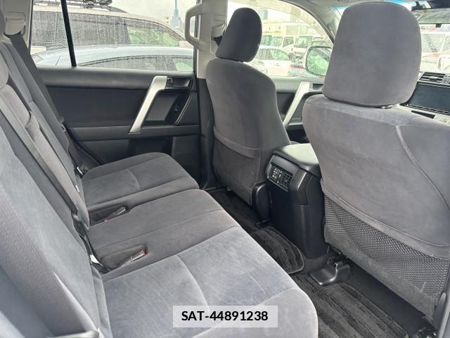 Toyota LAND CRUISER PRADO 2019-12 7961180-3