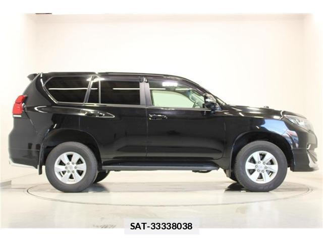 Toyota LAND CRUISER PRADO 2018-03 7962326-13