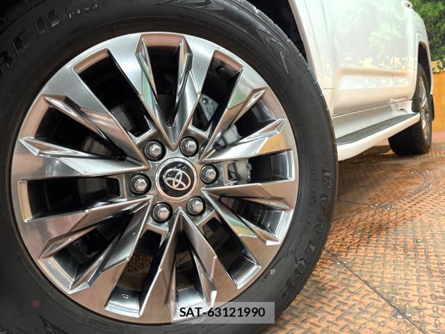 Toyota LAND CRUISER 2025-06 7959493-11