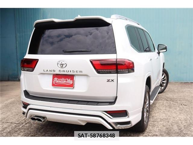Toyota LAND CRUISER 2022-05 7960938-2